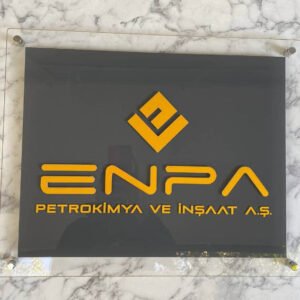 Ofis kapı tabelası profesyonel dekoratif detay.