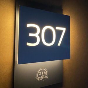 LED ışıklı otel kapı numarası zarif işyeri kimliği.