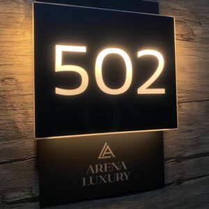 LED ışıklı otel kapı numarası dekoratif çözüm.