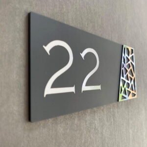 Oda numarası modern otel dekorasyonu.