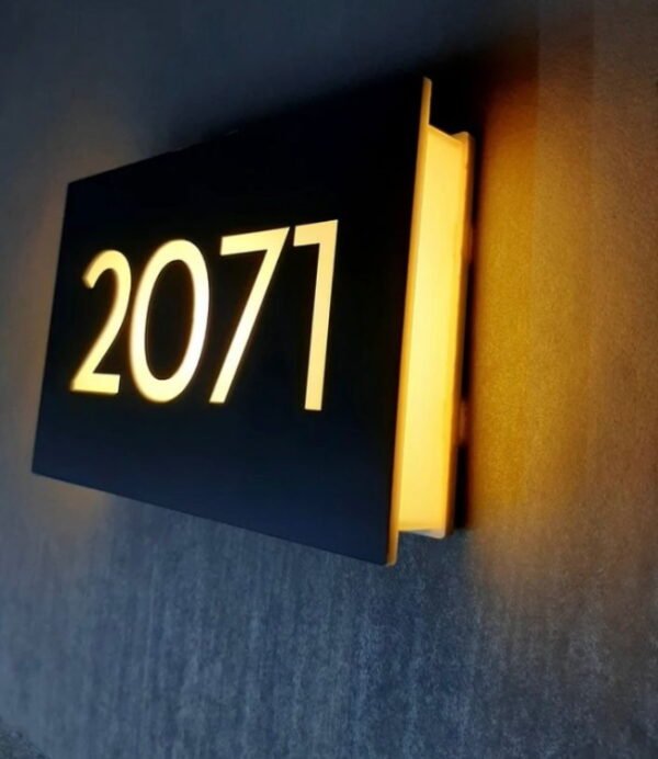 Işıklı Otel Kapı Numarası 02