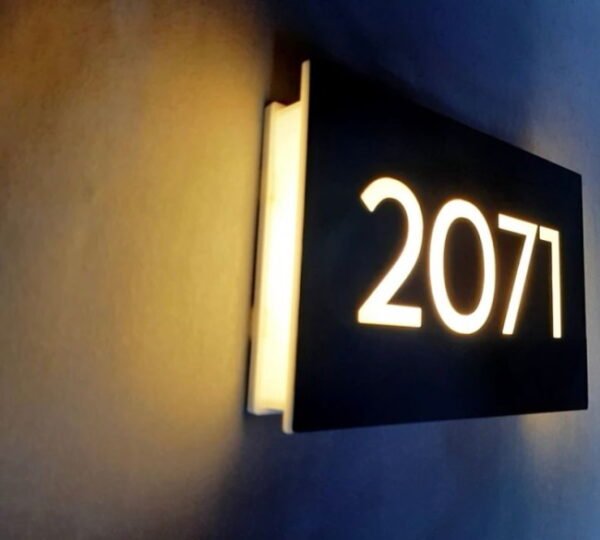 Işıklı Otel Kapı Numarası 03