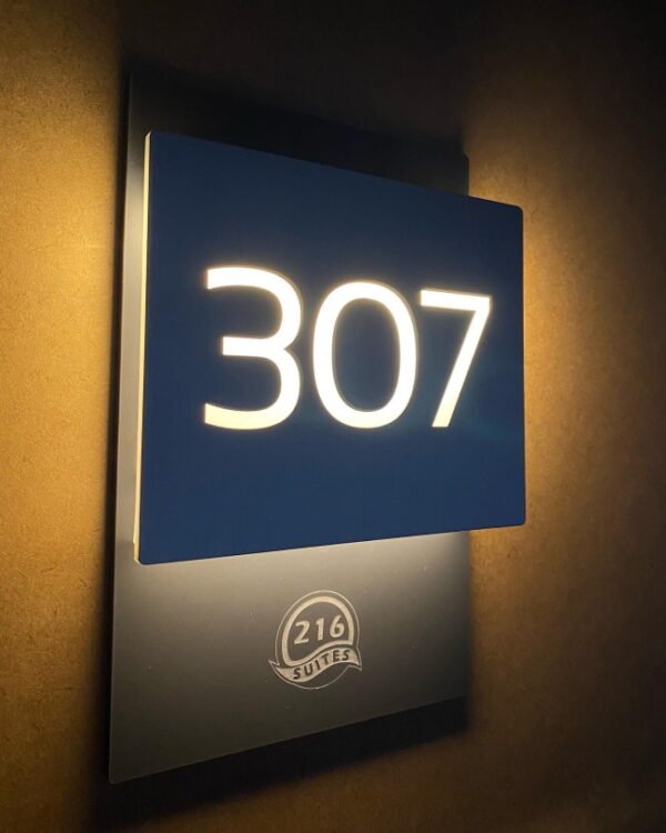 Işıklı Otel Kapı Numarası 05