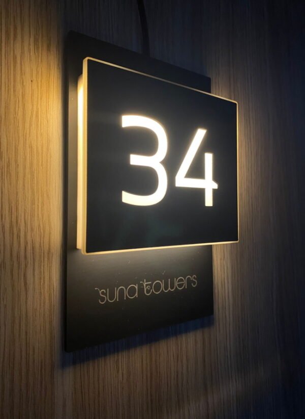 Işıklı Otel Kapı Numarası 07