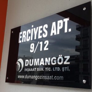 Apartman kapı tabelası